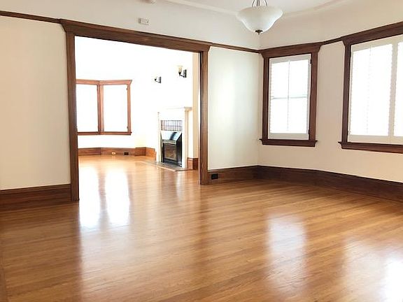 3rd image of 122 Granville Way