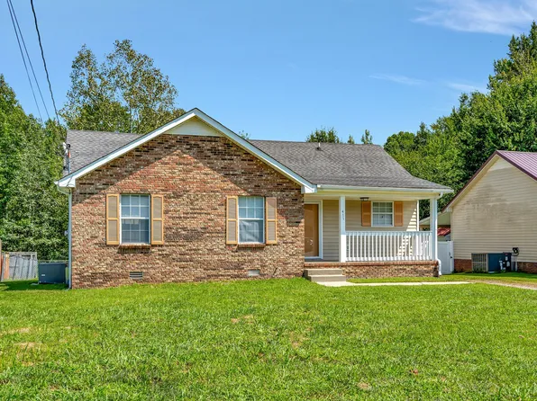 411 Donna Dr, Clarksville, TN 37042