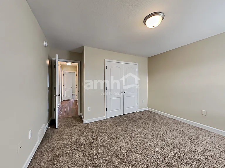 375 Vaiden Ridge Dr N — Photo 13