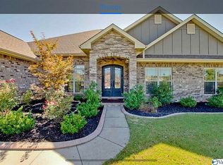 35 Cypress Grove Ln SW, Huntsville, AL 35824