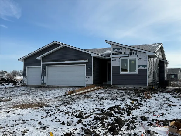 2311 Oxley Dr, Granger, IA 50109