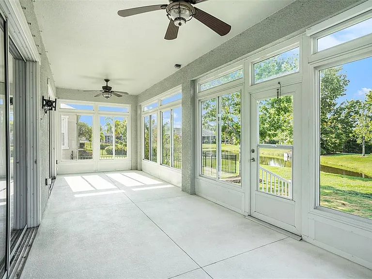 212 Shell Creek Ct — Photo 11