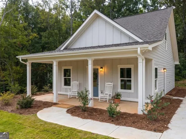 600 Victoria Ct, Elberton, GA 30635