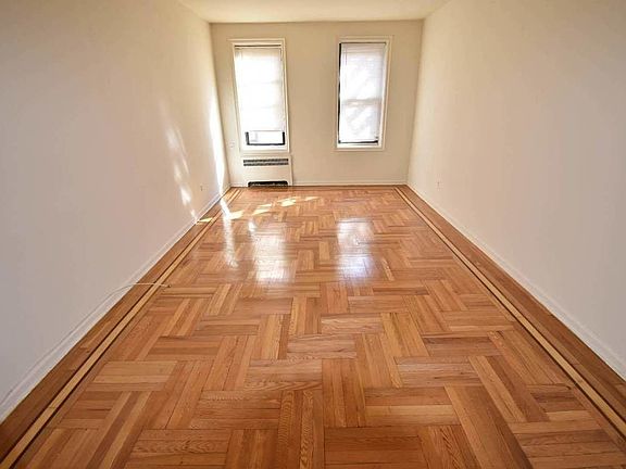 3rd image of 4100 43rd Ave #4B