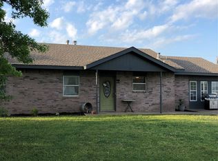 706 Wiley Post Dr, Cushing, OK 74023