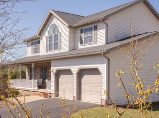 159 Ridgeway Dr, Lewisburg, PA 17837