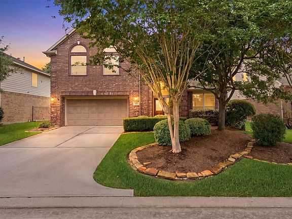 2nd image of 115 S Rocky Point Cir