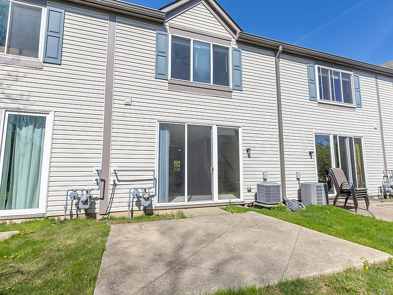 2529 Bordeaux Ln — Photo 21