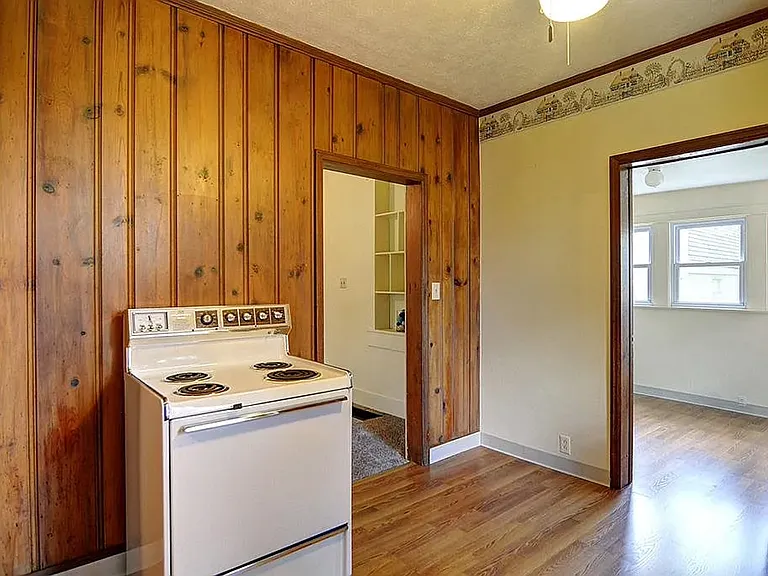 9556 Kenrick Rd — Photo 16