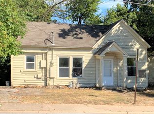 600 W Douglas St, Fayetteville, AR 72701