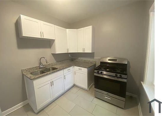 1st image of 6748 S Crandon Ave #2