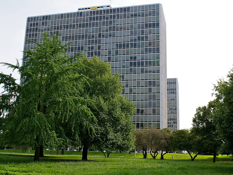 Lafayette Towers - Exterior