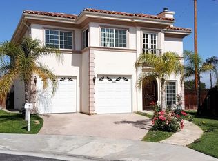 18905 Adolfo St, Tarzana, CA 91335