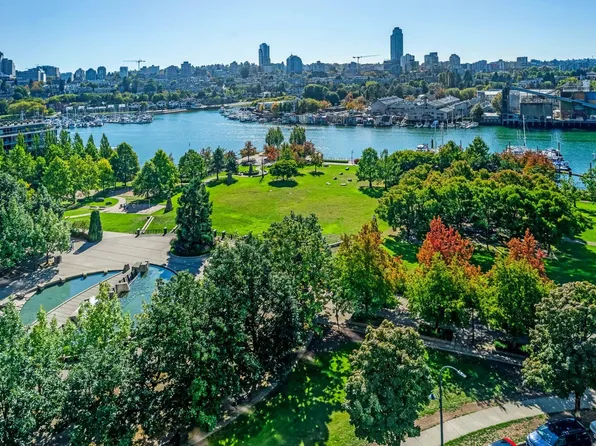 583 Beach Cres #1506, Vancouver, BC V6Z 3E6