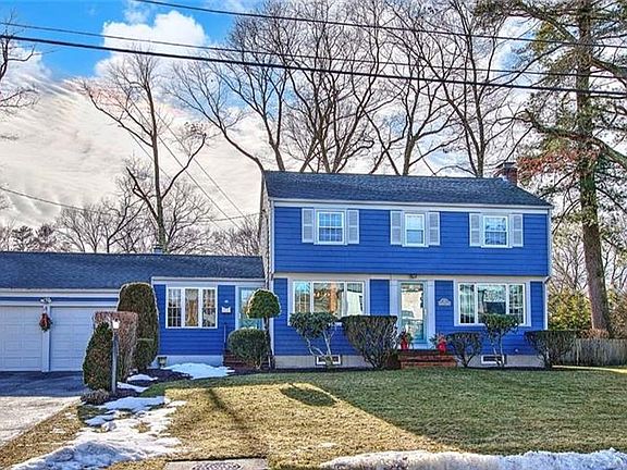 2nd image of 17 Briarwood Dr