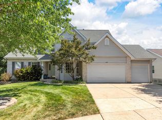 4627 Ambsdale Ct, Saint Louis, MO 63128