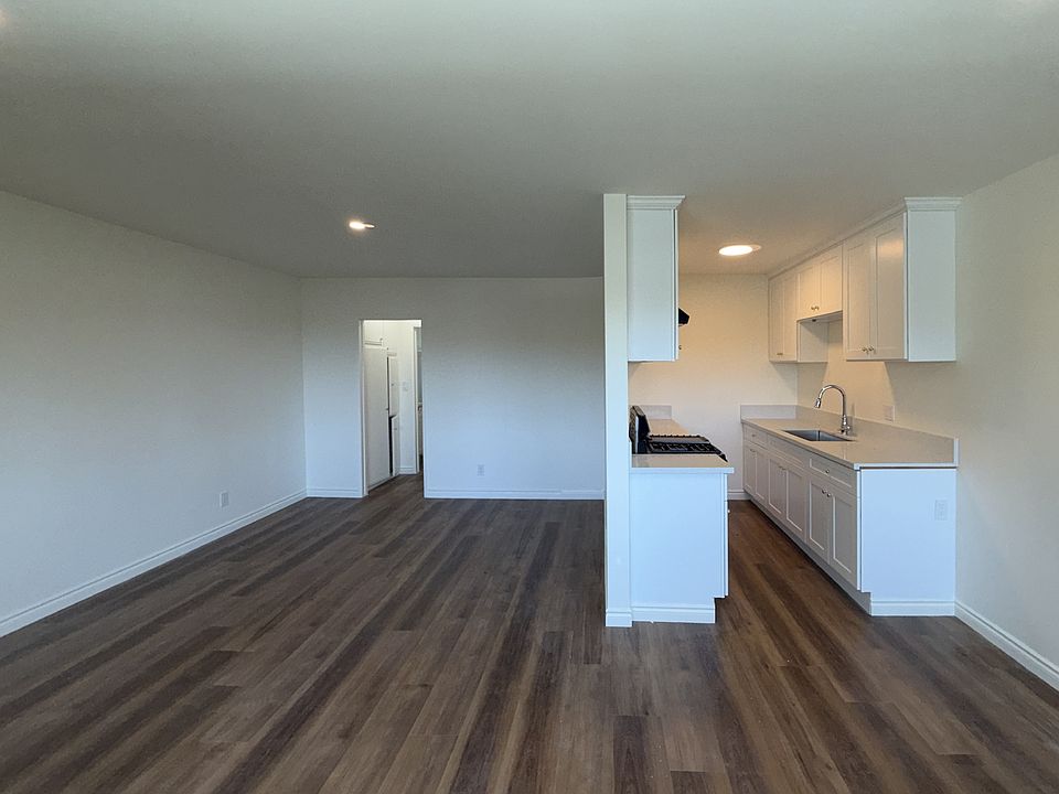 1st image of 1651 Golden Gate Ave APT 7