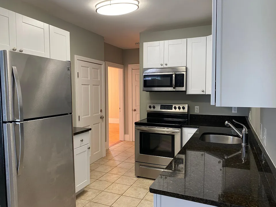35 Rockwood Rd #2