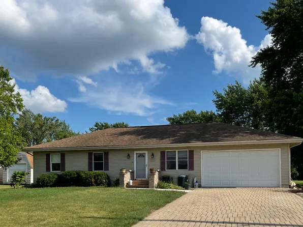 451 Turner Rd, Aurora, IL 60505