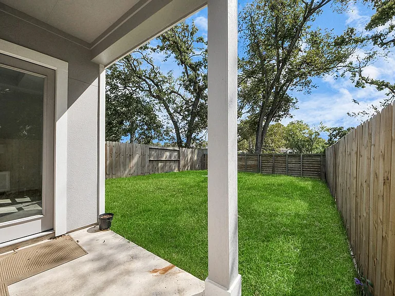 8420A Lanewood Dr — Photo 24