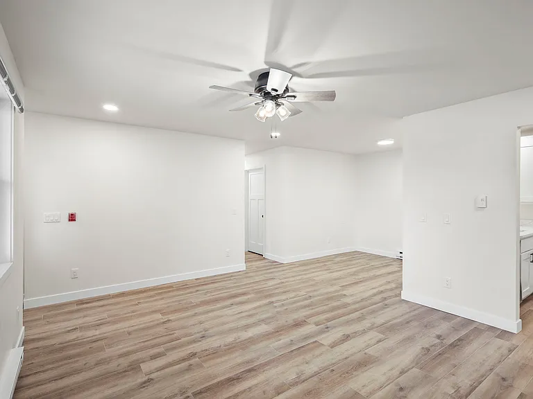 509 S Perry Pkwy #1 — Photo 16