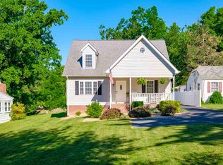 32 College Cres, Staunton, VA 24401