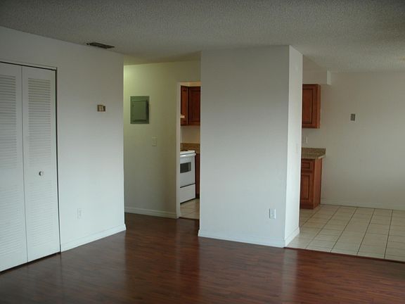 4th image of 133 Lori Anne Ln
