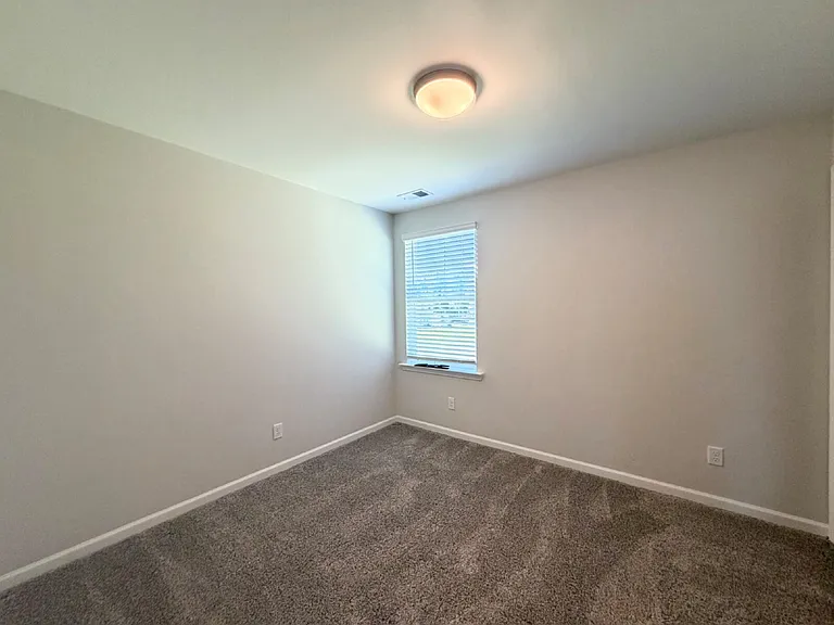 75 Conifer St — Photo 16