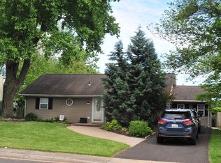 416 Austin Dr, Fairless Hills, PA