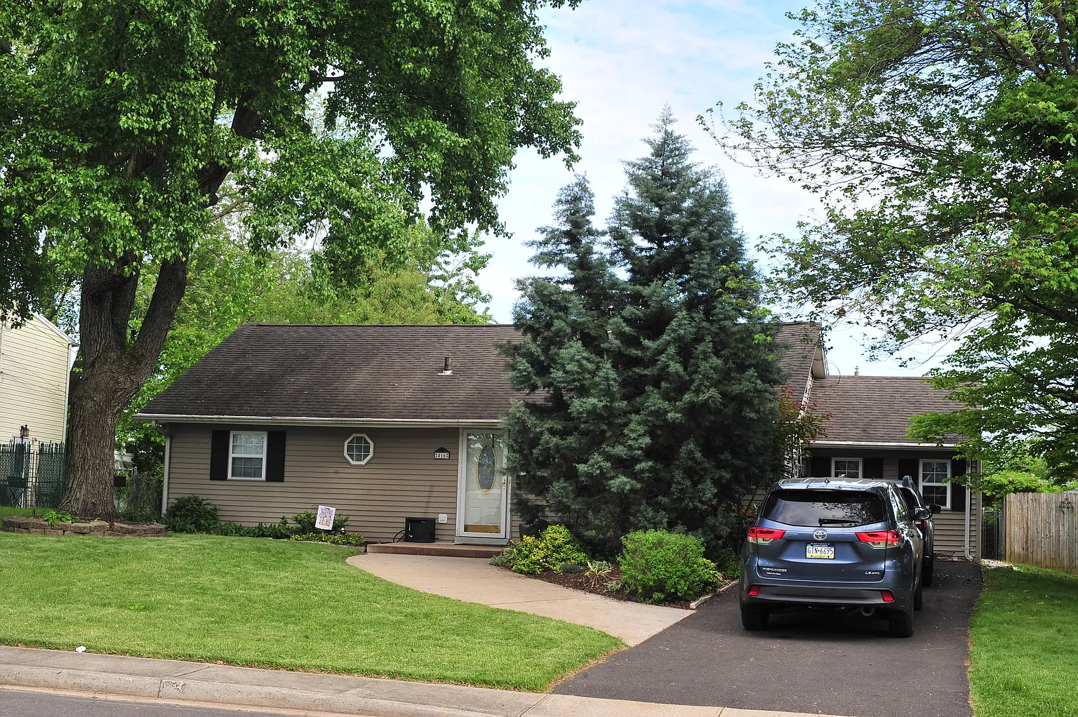 416 Austin Dr photo 1