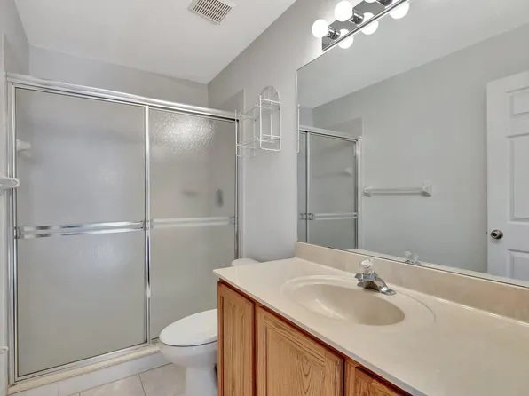 2758 Pointe Circle, Greenacres, FL 33413