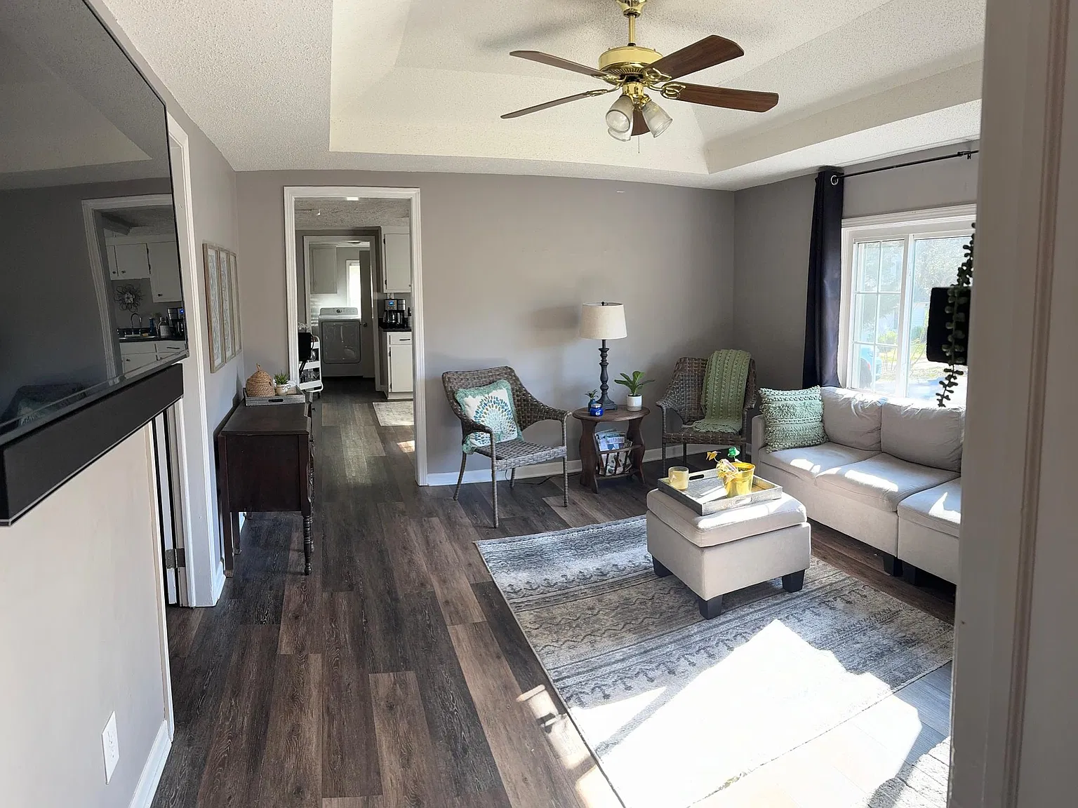2 bed, 966 sqft, $1,350 — Photo 4