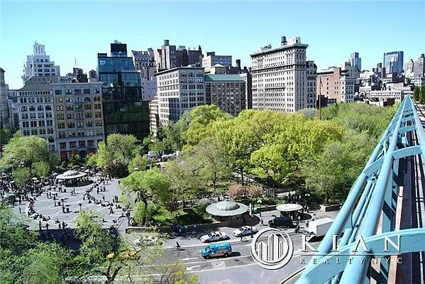 Rented by Kian Realty | media 21