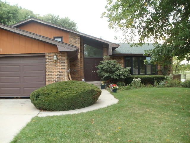1st image of 15302 Trailside Dr