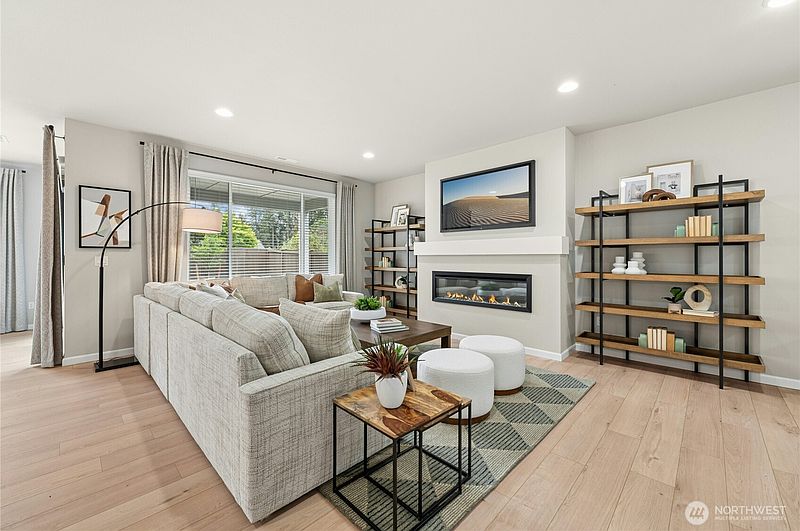 5th image of 14715 18th Avenue S