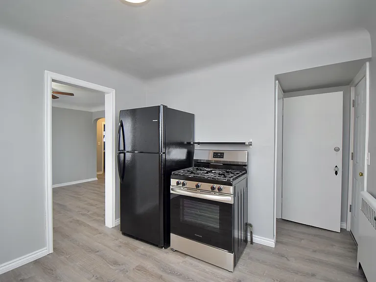 5219 Colerain Ave — Photo 8