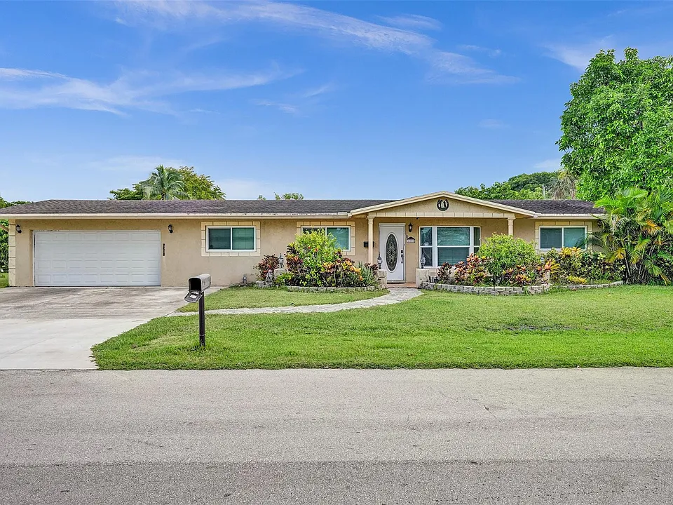 6200 NW 9th St