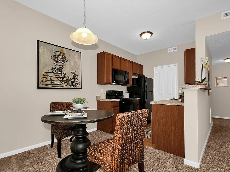 Crosspoint Apartments