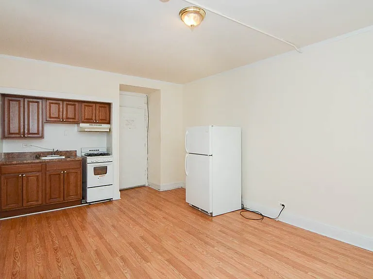3335 W Diversey Ave #32 — Photo 9