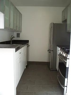 Rented by Bozzuto Management | media 17