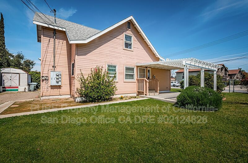 1st image of 405 N Juniper St #1