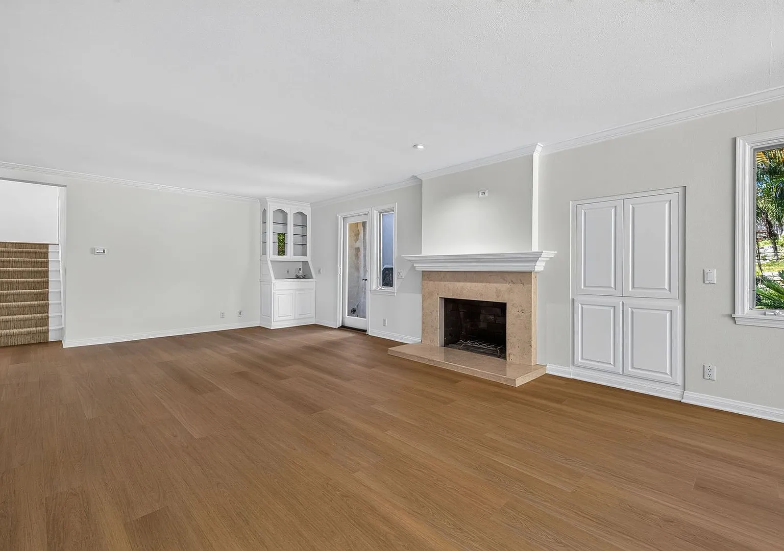 Spacious Two-Story 5 BD/3 BA Home in Desirable East Bluff Neighborhood — Photo 3