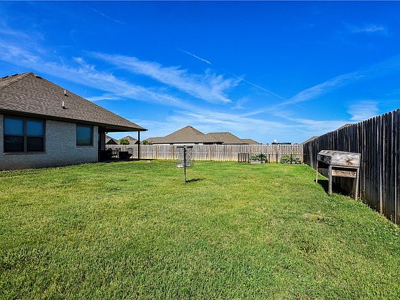 4th image of 4418 W Divide Dr