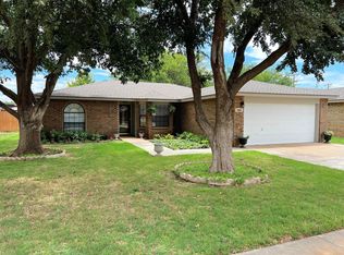 2305 90th St, Lubbock, TX 79423