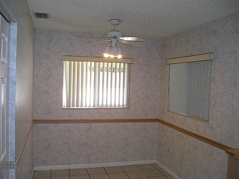 3rd image of 47 Ballenger Ln
