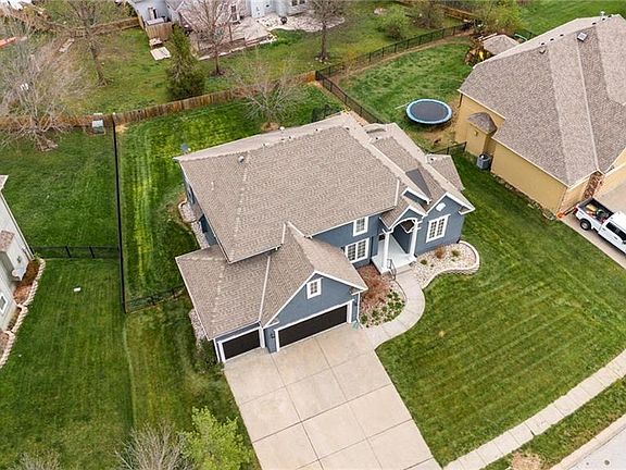 4th image of 3500 NE 94th Ter