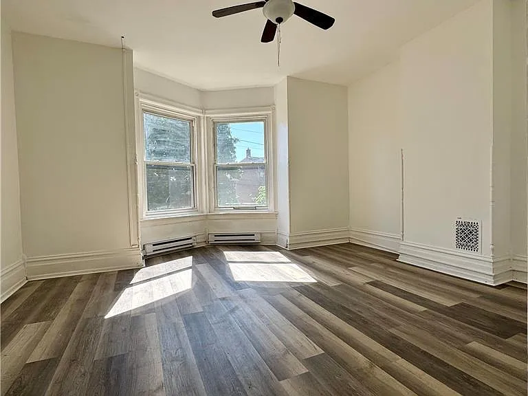 221 N 15th St #2 — Photo 5