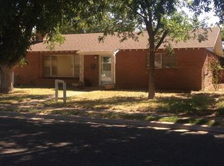 906 NW 12th Pl, Andrews, TX 79714