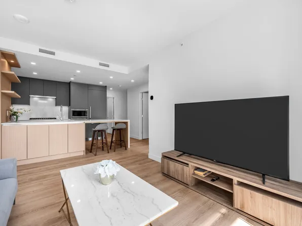 5593 Road 508 #3, Richmond, BC V6X 0X6