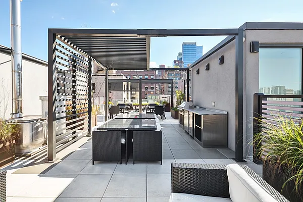 Rented by Bold New York | media 19